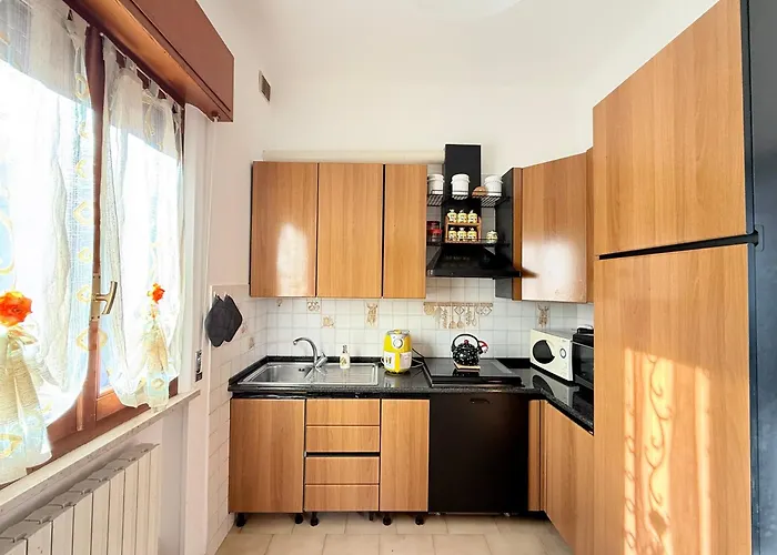 Se211 - Senigallia, Trilocale Fronte Mare Con Corte Esterna Apartment