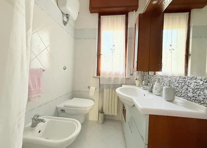 Apartment Se211 - Senigallia, Trilocale Fronte Mare Con Corte Esterna